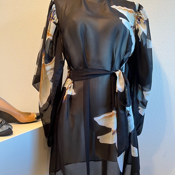 Va Va Voom sheer floral black art dress open back hi neck cape sleeve - Picture 12 of 16